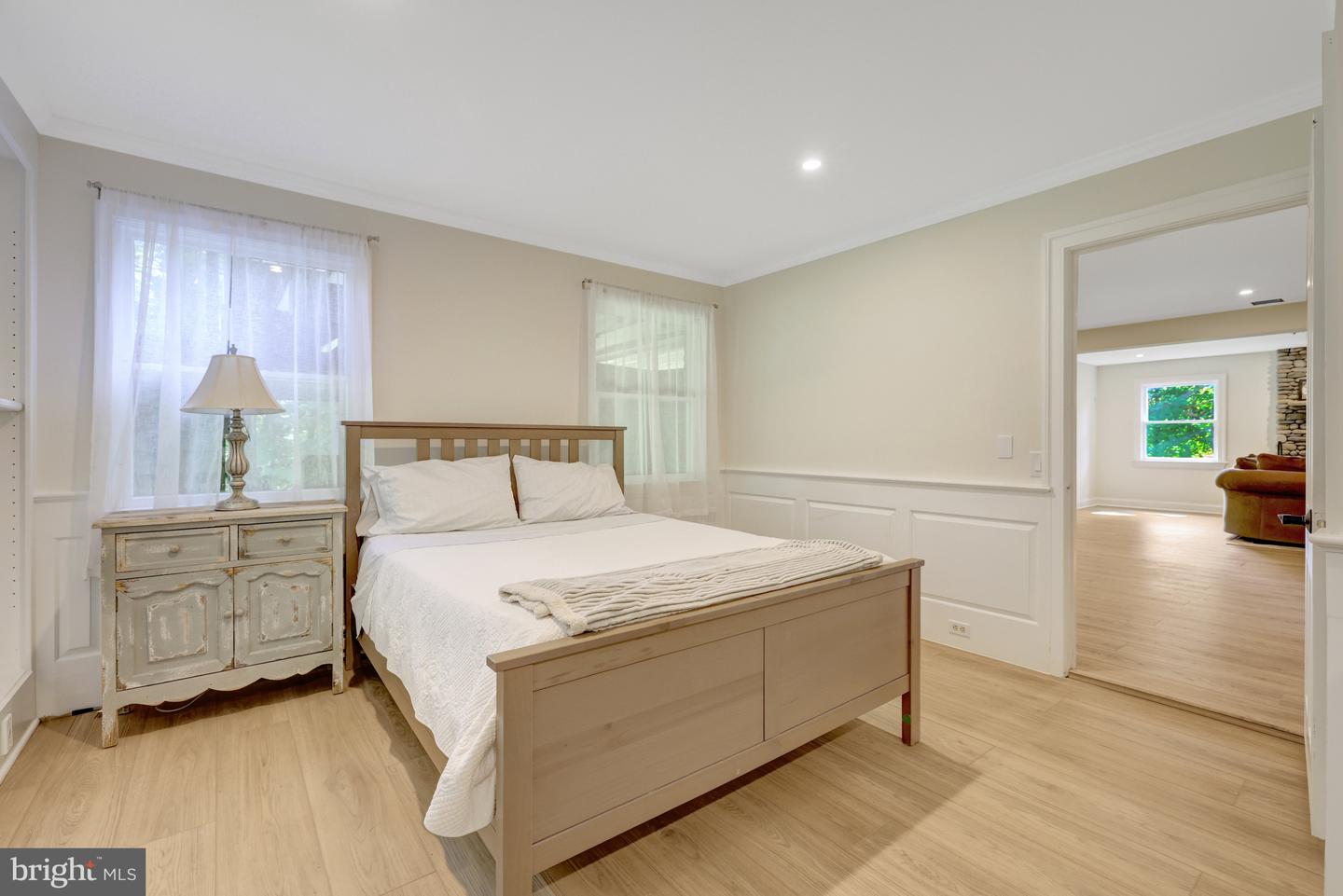 218 WALKER RD, GREAT FALLS, Virginia 22066, 5 Bedrooms Bedrooms, ,4 BathroomsBathrooms,Residential,For sale,218 WALKER RD,VAFX2236474 MLS # VAFX2236474