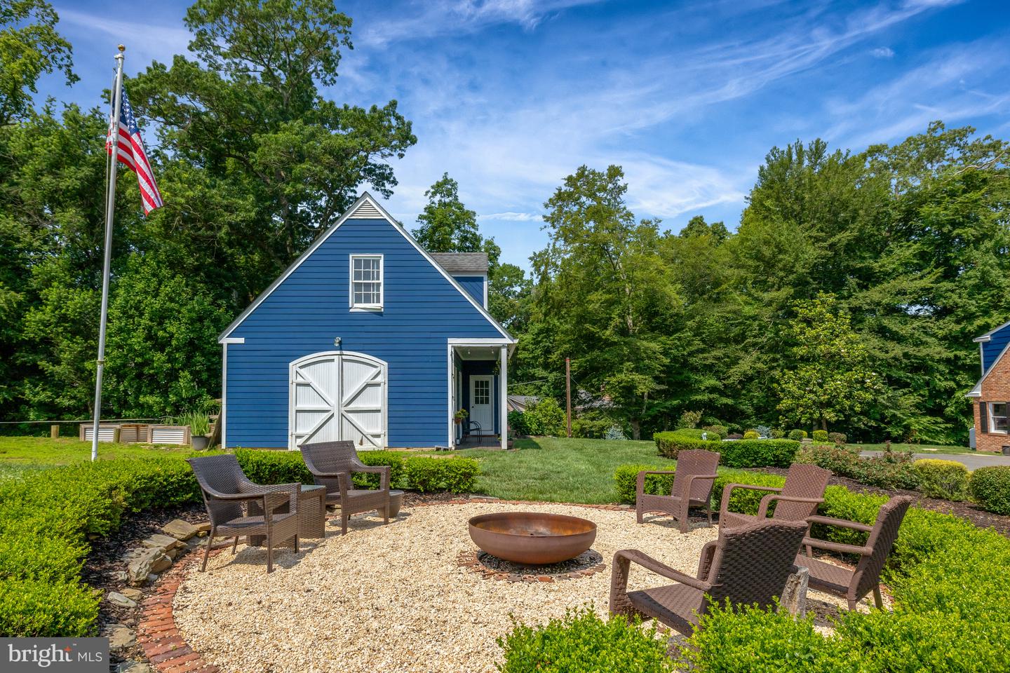 218 WALKER RD, GREAT FALLS, Virginia 22066, 5 Bedrooms Bedrooms, ,4 BathroomsBathrooms,Residential,For sale,218 WALKER RD,VAFX2236474 MLS # VAFX2236474