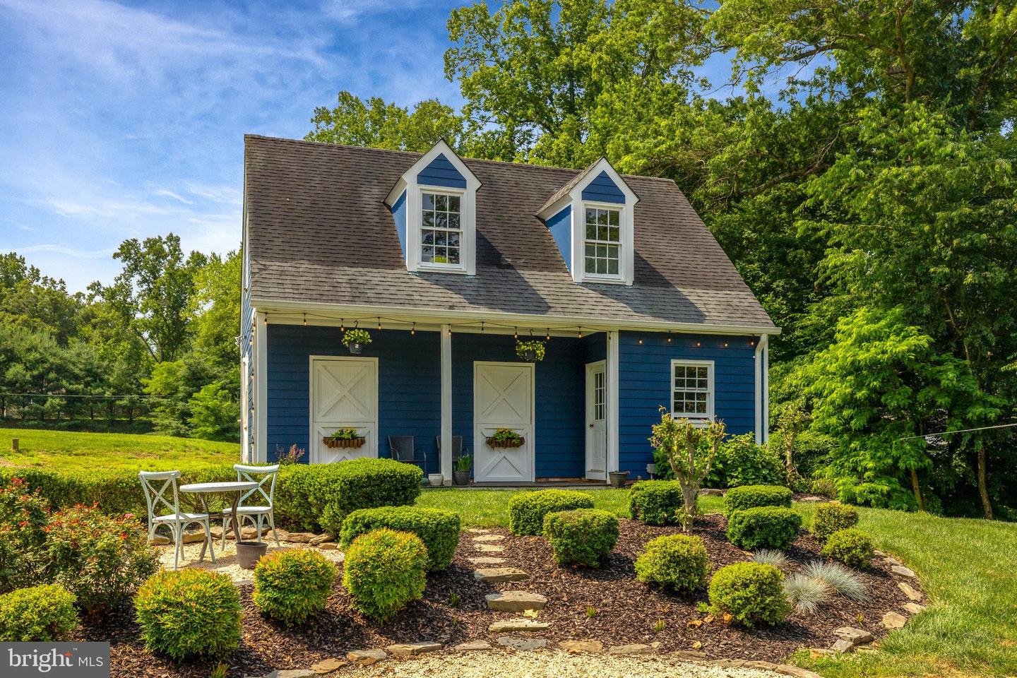 218 WALKER RD, GREAT FALLS, Virginia 22066, 5 Bedrooms Bedrooms, ,4 BathroomsBathrooms,Residential,For sale,218 WALKER RD,VAFX2236474 MLS # VAFX2236474