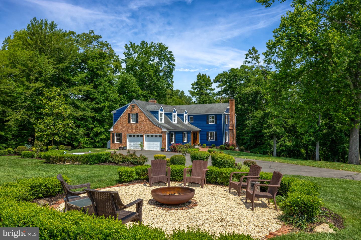 218 WALKER RD, GREAT FALLS, Virginia 22066, 5 Bedrooms Bedrooms, ,4 BathroomsBathrooms,Residential,For sale,218 WALKER RD,VAFX2236474 MLS # VAFX2236474