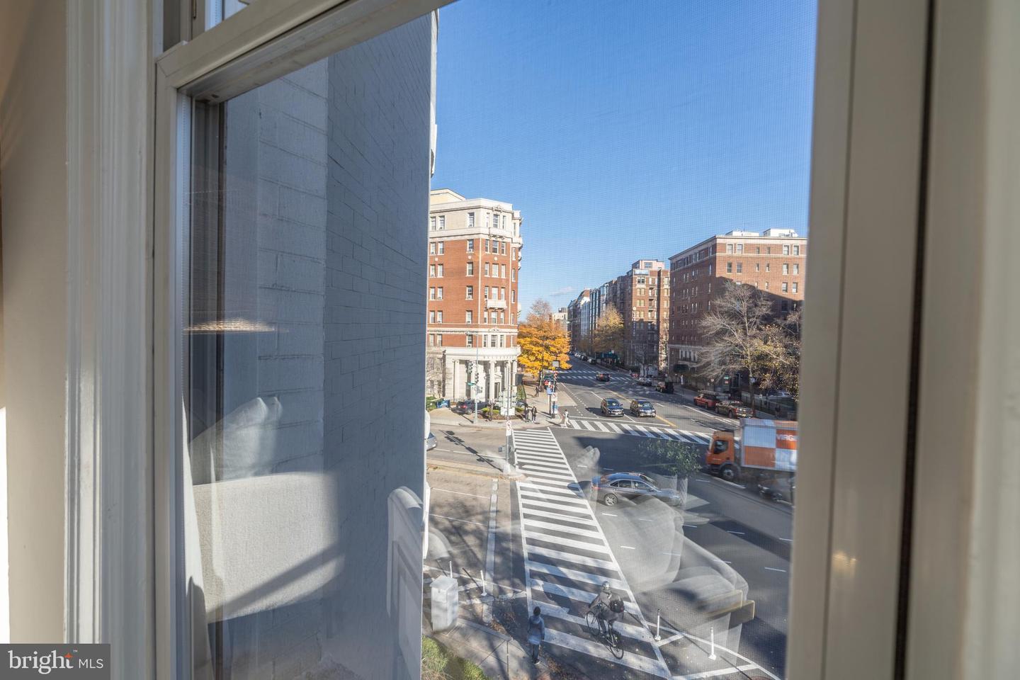 1300 MASSACHUSETTS AVE NW #302, WASHINGTON, District Of Columbia 20005, 1 Bedroom Bedrooms, 5 Rooms Rooms,1 BathroomBathrooms,Residential,For sale,1300 MASSACHUSETTS AVE NW #302,DCDC2198038 MLS # DCDC2198038