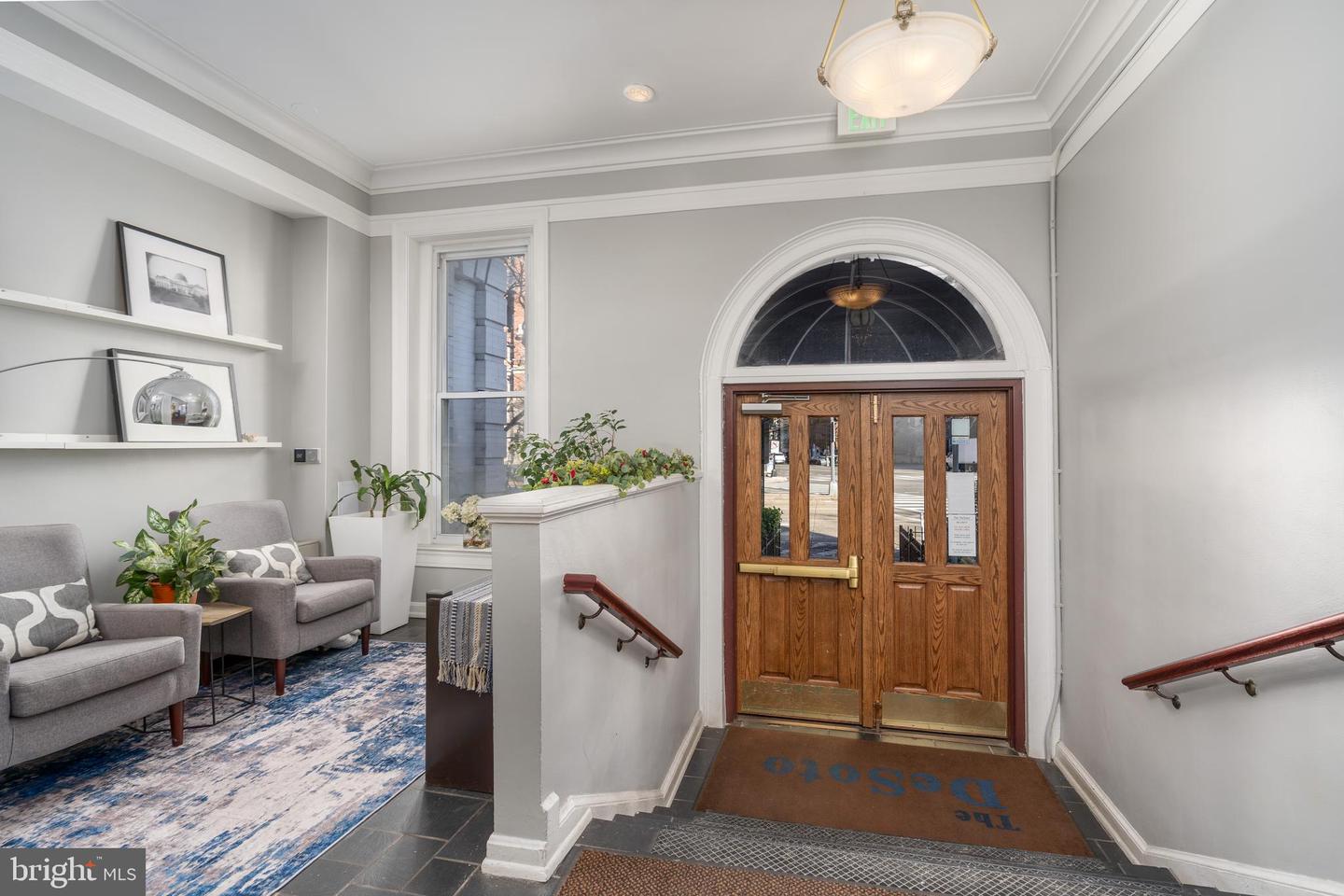 1300 MASSACHUSETTS AVE NW #302, WASHINGTON, District Of Columbia 20005, 1 Bedroom Bedrooms, 5 Rooms Rooms,1 BathroomBathrooms,Residential,For sale,1300 MASSACHUSETTS AVE NW #302,DCDC2198038 MLS # DCDC2198038