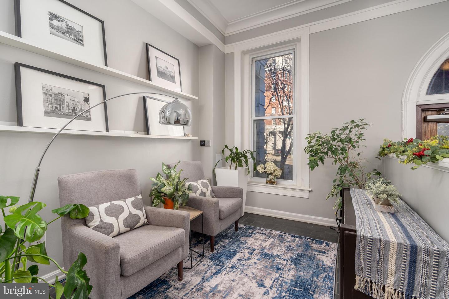 1300 MASSACHUSETTS AVE NW #302, WASHINGTON, District Of Columbia 20005, 1 Bedroom Bedrooms, 5 Rooms Rooms,1 BathroomBathrooms,Residential,For sale,1300 MASSACHUSETTS AVE NW #302,DCDC2198038 MLS # DCDC2198038