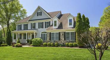 1912 CORLISS CT, MCLEAN, Virginia 22101, 4 Bedrooms Bedrooms, ,4 BathroomsBathrooms,Residential,For sale,1912 CORLISS CT,VAFX2239234 MLS # VAFX2239234
