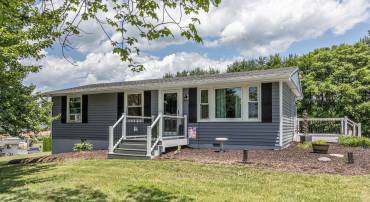 3307 OAK RIDGE RD, MOUNT CRAWFORD, Virginia 22841, 3 Bedrooms Bedrooms, ,1 BathroomBathrooms,Residential,3307 OAK RIDGE RD,666092 MLS # 666092