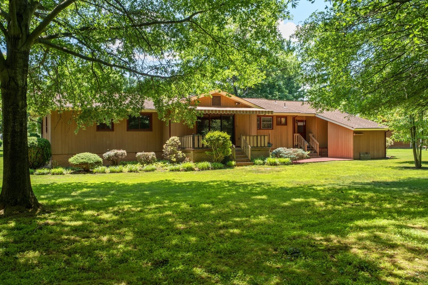 616 LYNN LN, WAYNESBORO, Virginia 22980, 3 Bedrooms Bedrooms, ,1 BathroomBathrooms,Residential,616 LYNN LN,666096 MLS # 666096