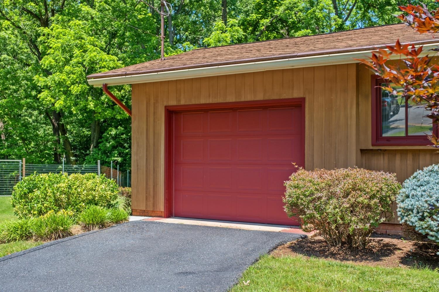 616 LYNN LN, WAYNESBORO, Virginia 22980, 3 Bedrooms Bedrooms, ,1 BathroomBathrooms,Residential,616 LYNN LN,666096 MLS # 666096