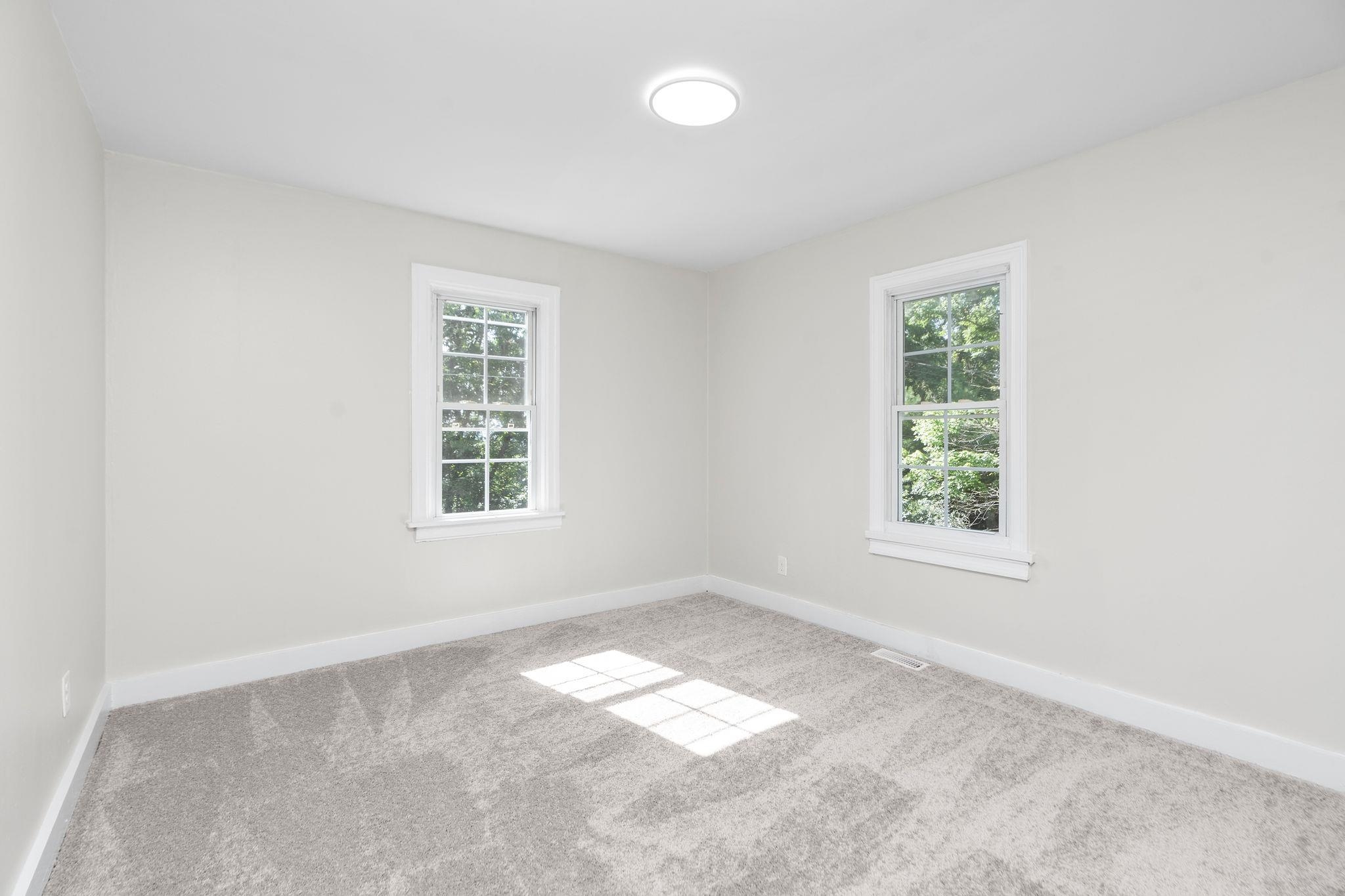 53 WOODCREST RD, STAUNTON, Virginia 24401, 3 Bedrooms Bedrooms, ,1 BathroomBathrooms,Residential,53 WOODCREST RD,666105 MLS # 666105