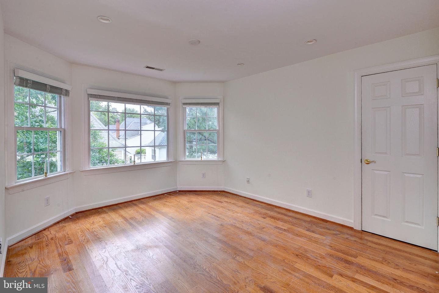 3609 BRADINTON, WILLIAMSBURG, Virginia 23188, 4 Bedrooms Bedrooms, 8 Rooms Rooms,3 BathroomsBathrooms,Residential,For sale,3609 BRADINTON,VAJC2000454 MLS # VAJC2000454