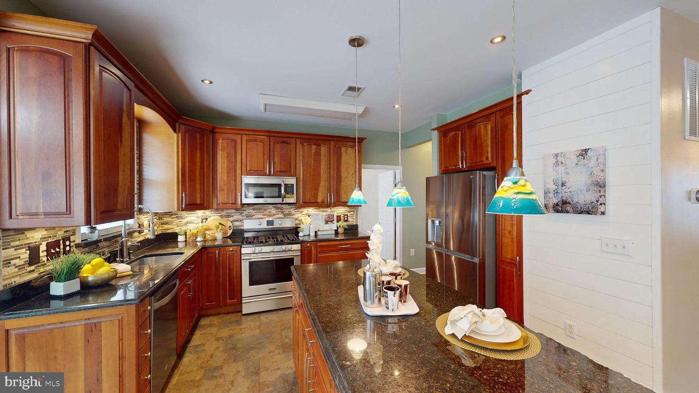 32 MISTY CREEK LN, FREDERICKSBURG, Virginia 22406, 5 Bedrooms Bedrooms, ,3 BathroomsBathrooms,Residential,For sale,32 MISTY CREEK LN,VAST2039236 MLS # VAST2039236