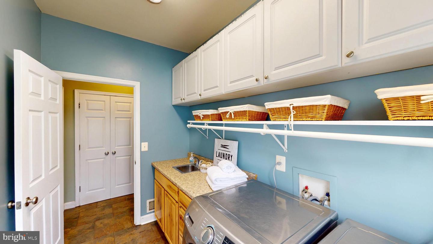 32 MISTY CREEK LN, FREDERICKSBURG, Virginia 22406, 5 Bedrooms Bedrooms, ,3 BathroomsBathrooms,Residential,For sale,32 MISTY CREEK LN,VAST2039236 MLS # VAST2039236