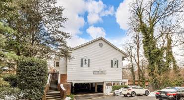2050 N CALVERT ST #106, ARLINGTON, Virginia 22201, 2 Bedrooms Bedrooms, ,2 BathroomsBathrooms,Residential,For sale,2050 N CALVERT ST #106,VAAR2058288 MLS # VAAR2058288