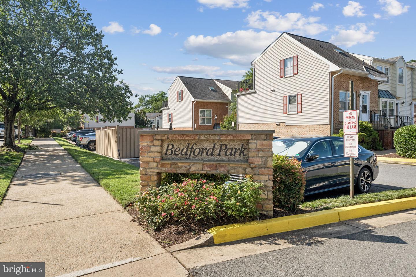 132 N BEDFORD ST #B, ARLINGTON, Virginia 22201, 2 Bedrooms Bedrooms, ,2 BathroomsBathrooms,Residential,For sale,132 N BEDFORD ST #B,VAAR2058502 MLS # VAAR2058502