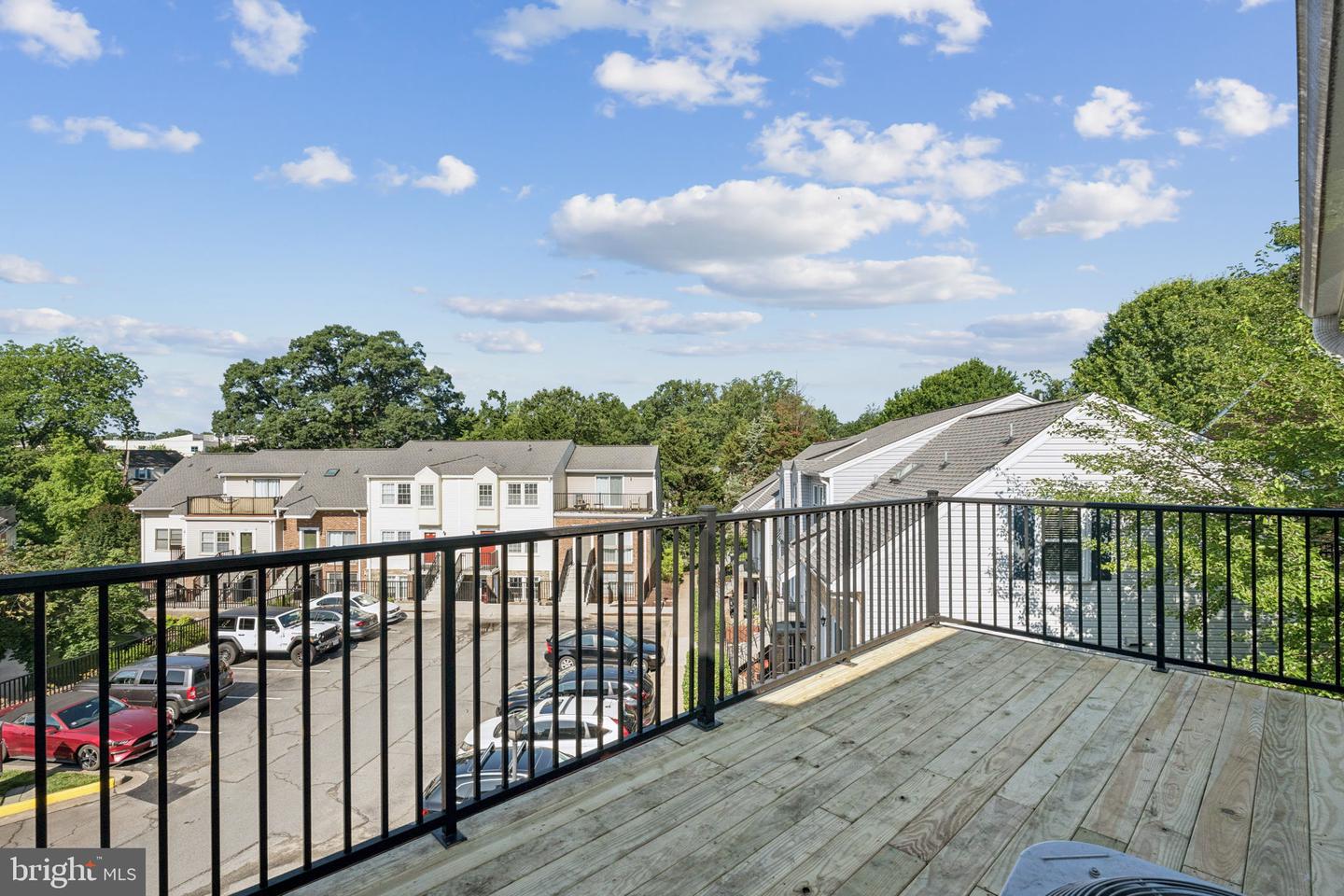 132 N BEDFORD ST #B, ARLINGTON, Virginia 22201, 2 Bedrooms Bedrooms, ,2 BathroomsBathrooms,Residential,For sale,132 N BEDFORD ST #B,VAAR2058502 MLS # VAAR2058502