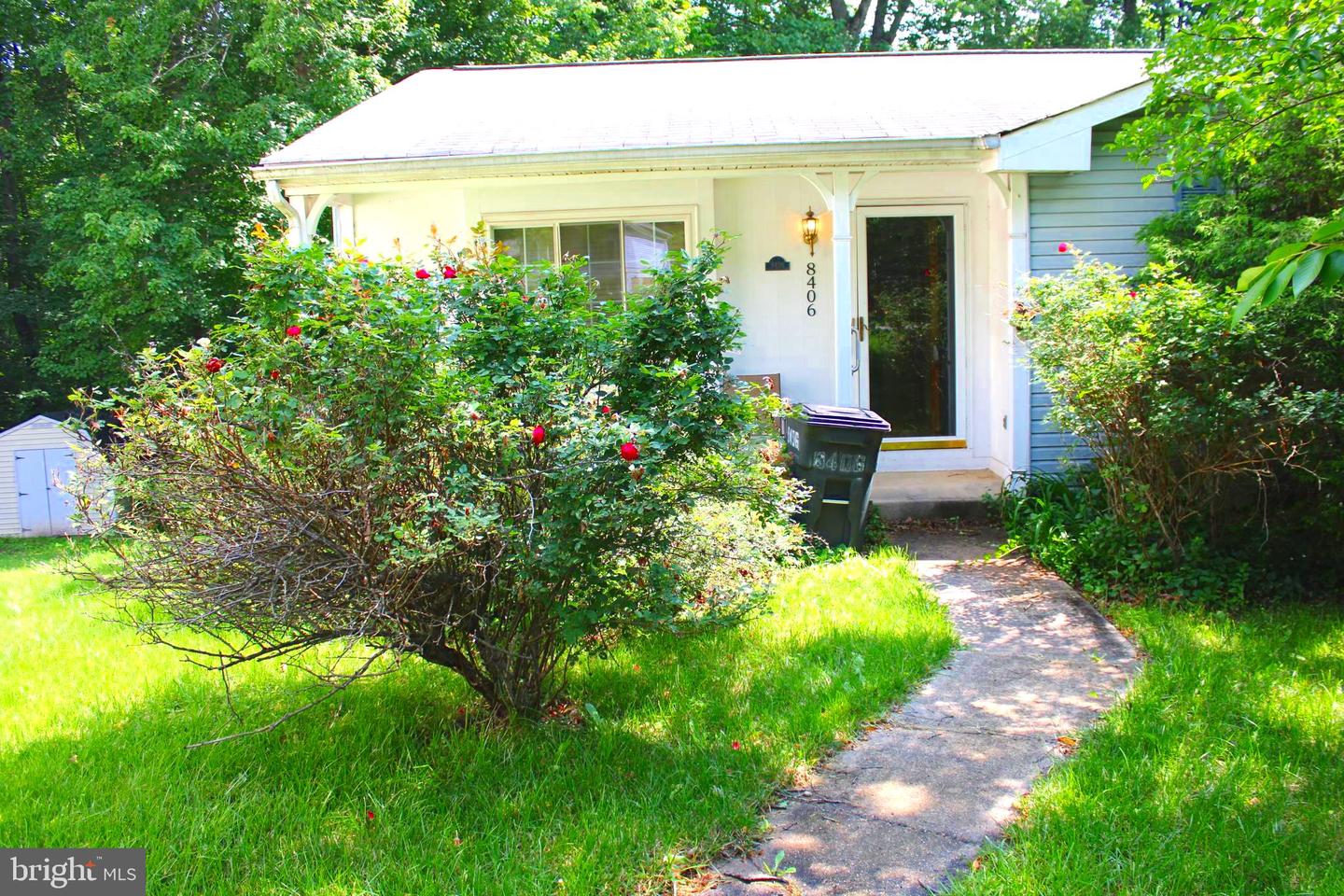 8406 RAINBOW BRIDGE LN, SPRINGFIELD, Virginia 22153, 4 Bedrooms Bedrooms, ,2 BathroomsBathrooms,Residential,For sale,8406 RAINBOW BRIDGE LN,VAFX2244788 MLS # VAFX2244788