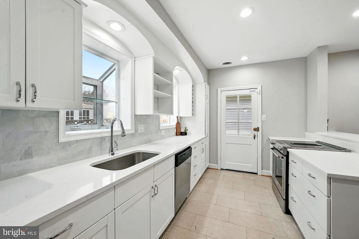 1821 SHEPHERD ST NE, WASHINGTON, District Of Columbia 20018, 4 Bedrooms Bedrooms, ,2 BathroomsBathrooms,Residential,For sale,1821 SHEPHERD ST NE,DCDC2204036 MLS # DCDC2204036