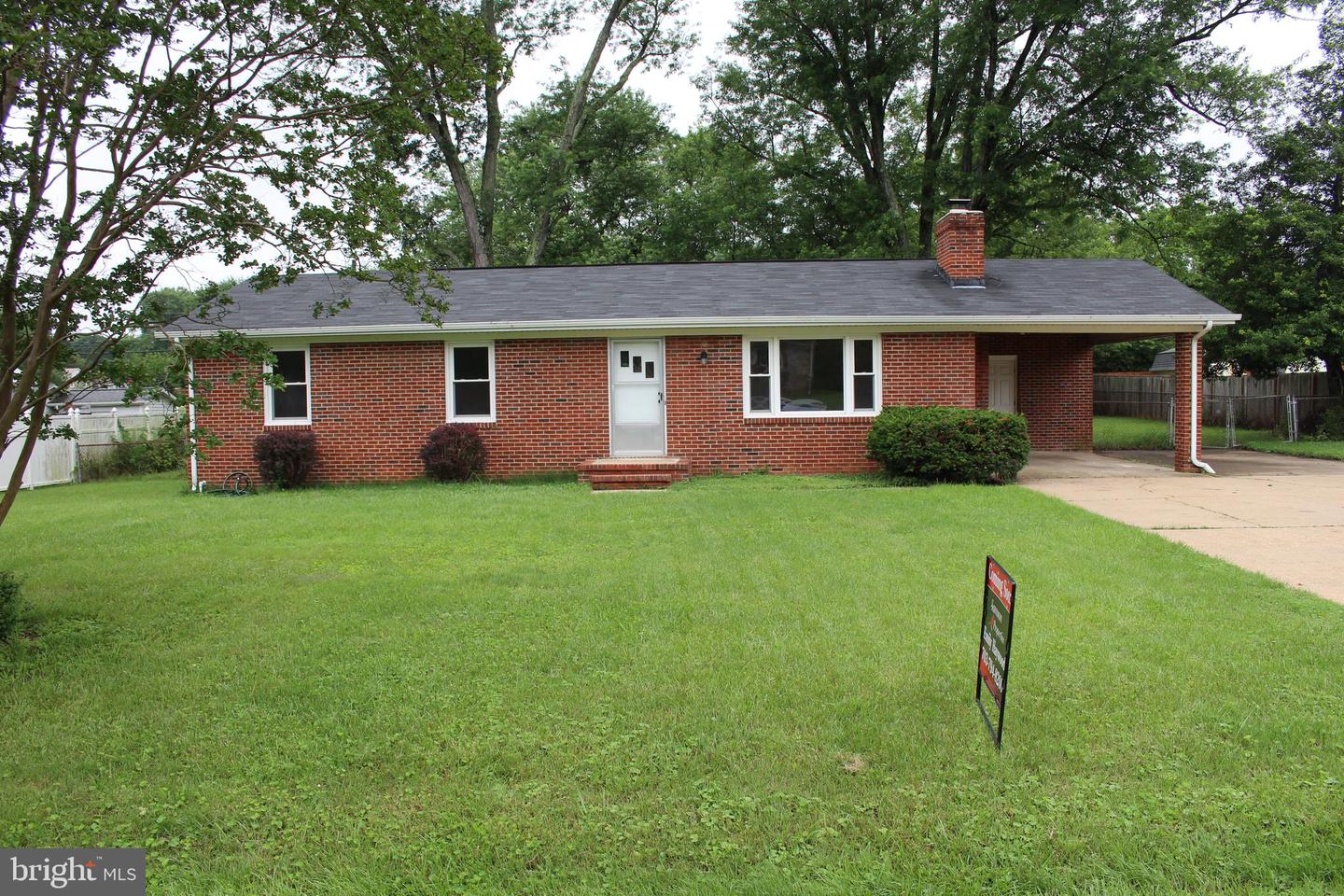 803 GRAFTON ST, FREDERICKSBURG, Virginia 22405, 3 Bedrooms Bedrooms, ,1 BathroomBathrooms,Residential,For sale,803 GRAFTON ST,VAST2039488 MLS # VAST2039488