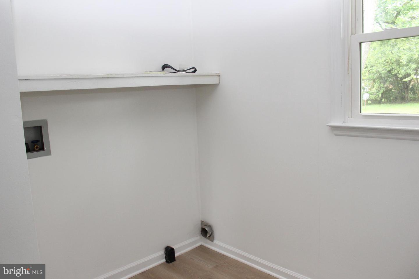 803 GRAFTON ST, FREDERICKSBURG, Virginia 22405, 3 Bedrooms Bedrooms, ,1 BathroomBathrooms,Residential,For sale,803 GRAFTON ST,VAST2039488 MLS # VAST2039488