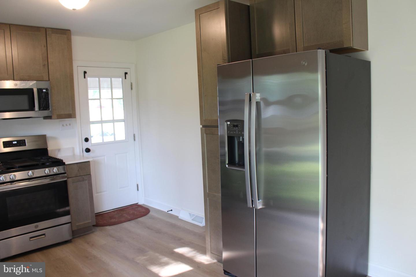 803 GRAFTON ST, FREDERICKSBURG, Virginia 22405, 3 Bedrooms Bedrooms, ,1 BathroomBathrooms,Residential,For sale,803 GRAFTON ST,VAST2039488 MLS # VAST2039488