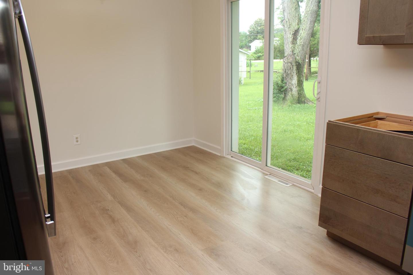 803 GRAFTON ST, FREDERICKSBURG, Virginia 22405, 3 Bedrooms Bedrooms, ,1 BathroomBathrooms,Residential,For sale,803 GRAFTON ST,VAST2039488 MLS # VAST2039488