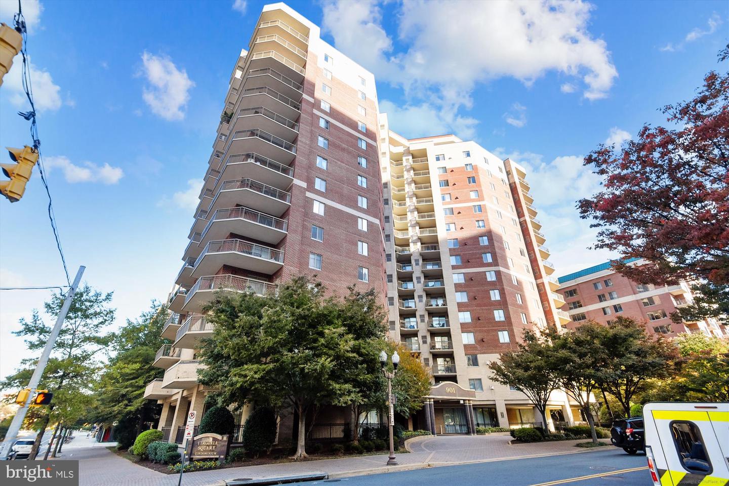 901 N MONROE ST #801, ARLINGTON, Virginia 22201, 3 Bedrooms Bedrooms, ,2 BathroomsBathrooms,Residential,For sale,901 N MONROE ST #801,VAAR2058784 MLS # VAAR2058784