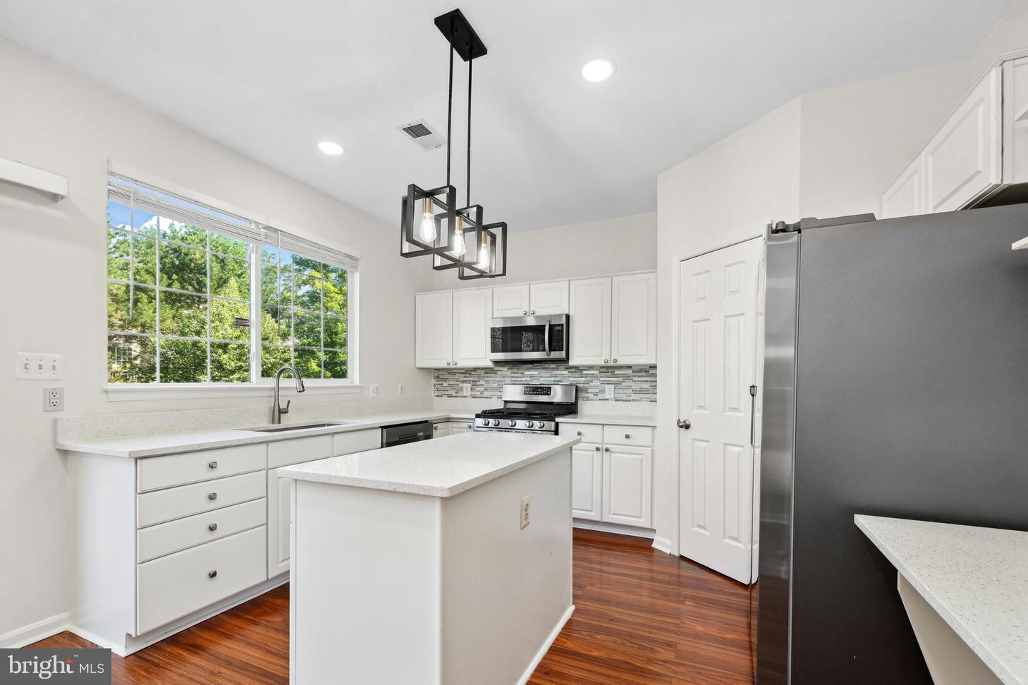 2441 WHEAT MEADOW CIR, HERNDON, Virginia 20171, 3 Bedrooms Bedrooms, ,2 BathroomsBathrooms,Residential,For sale,2441 WHEAT MEADOW CIR,VAFX2246246 MLS # VAFX2246246