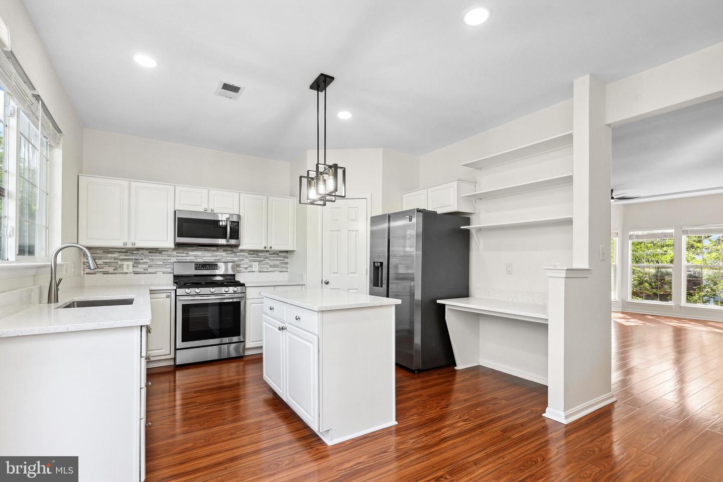 2441 WHEAT MEADOW CIR, HERNDON, Virginia 20171, 3 Bedrooms Bedrooms, ,2 BathroomsBathrooms,Residential,For sale,2441 WHEAT MEADOW CIR,VAFX2246246 MLS # VAFX2246246