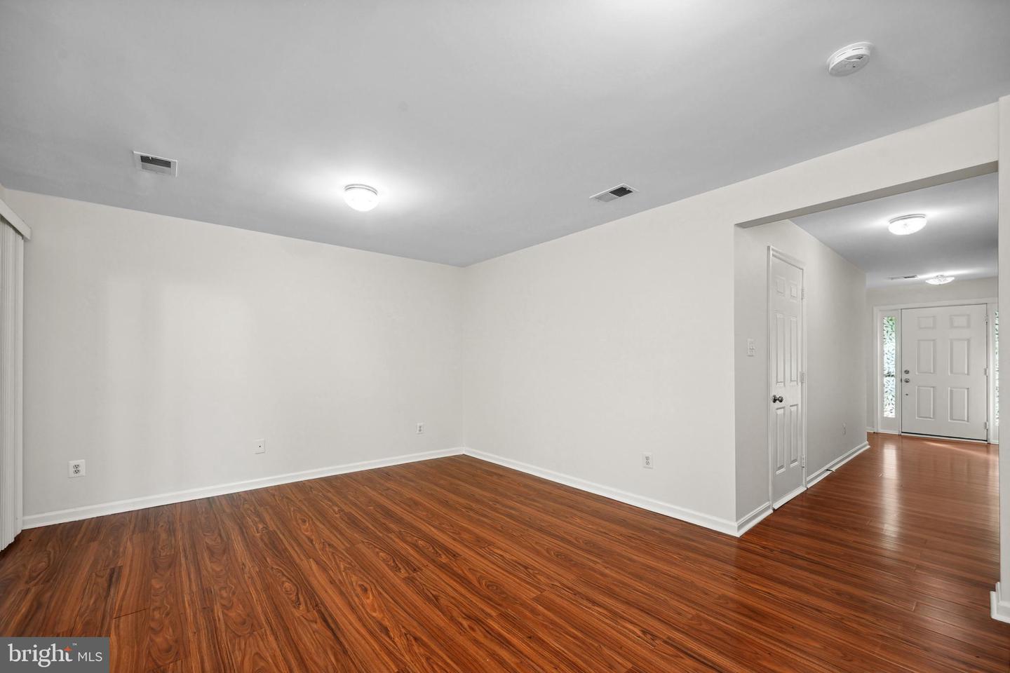 2441 WHEAT MEADOW CIR, HERNDON, Virginia 20171, 3 Bedrooms Bedrooms, ,2 BathroomsBathrooms,Residential,For sale,2441 WHEAT MEADOW CIR,VAFX2246246 MLS # VAFX2246246