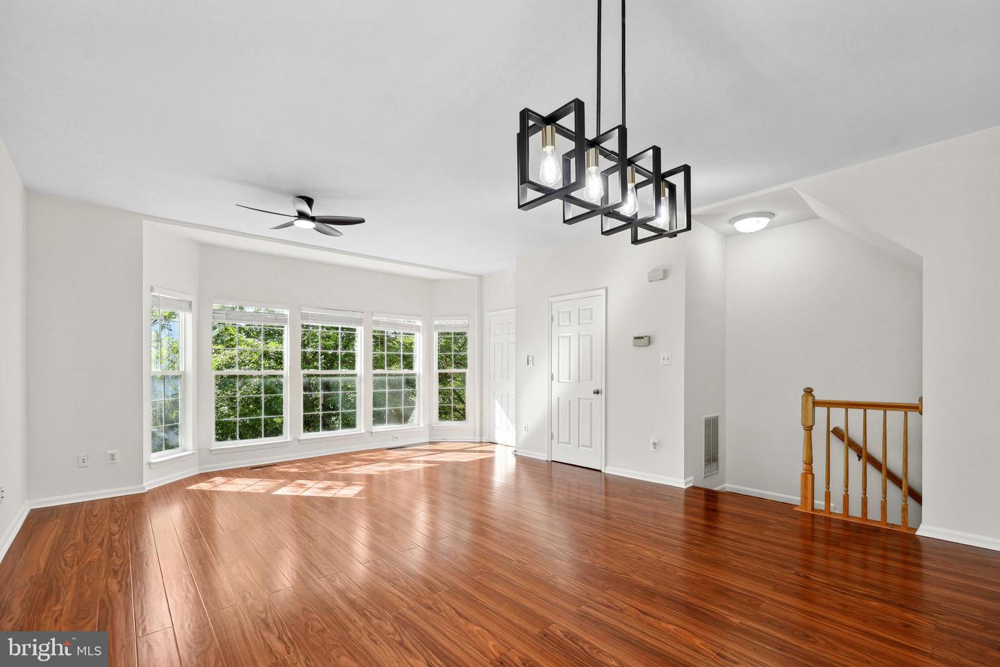 2441 WHEAT MEADOW CIR, HERNDON, Virginia 20171, 3 Bedrooms Bedrooms, ,2 BathroomsBathrooms,Residential,For sale,2441 WHEAT MEADOW CIR,VAFX2246246 MLS # VAFX2246246