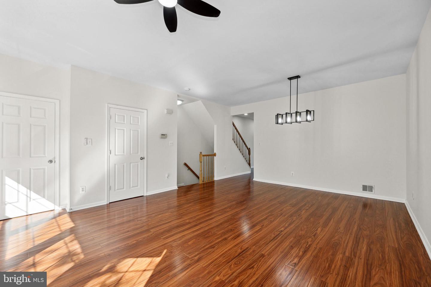 2441 WHEAT MEADOW CIR, HERNDON, Virginia 20171, 3 Bedrooms Bedrooms, ,2 BathroomsBathrooms,Residential,For sale,2441 WHEAT MEADOW CIR,VAFX2246246 MLS # VAFX2246246