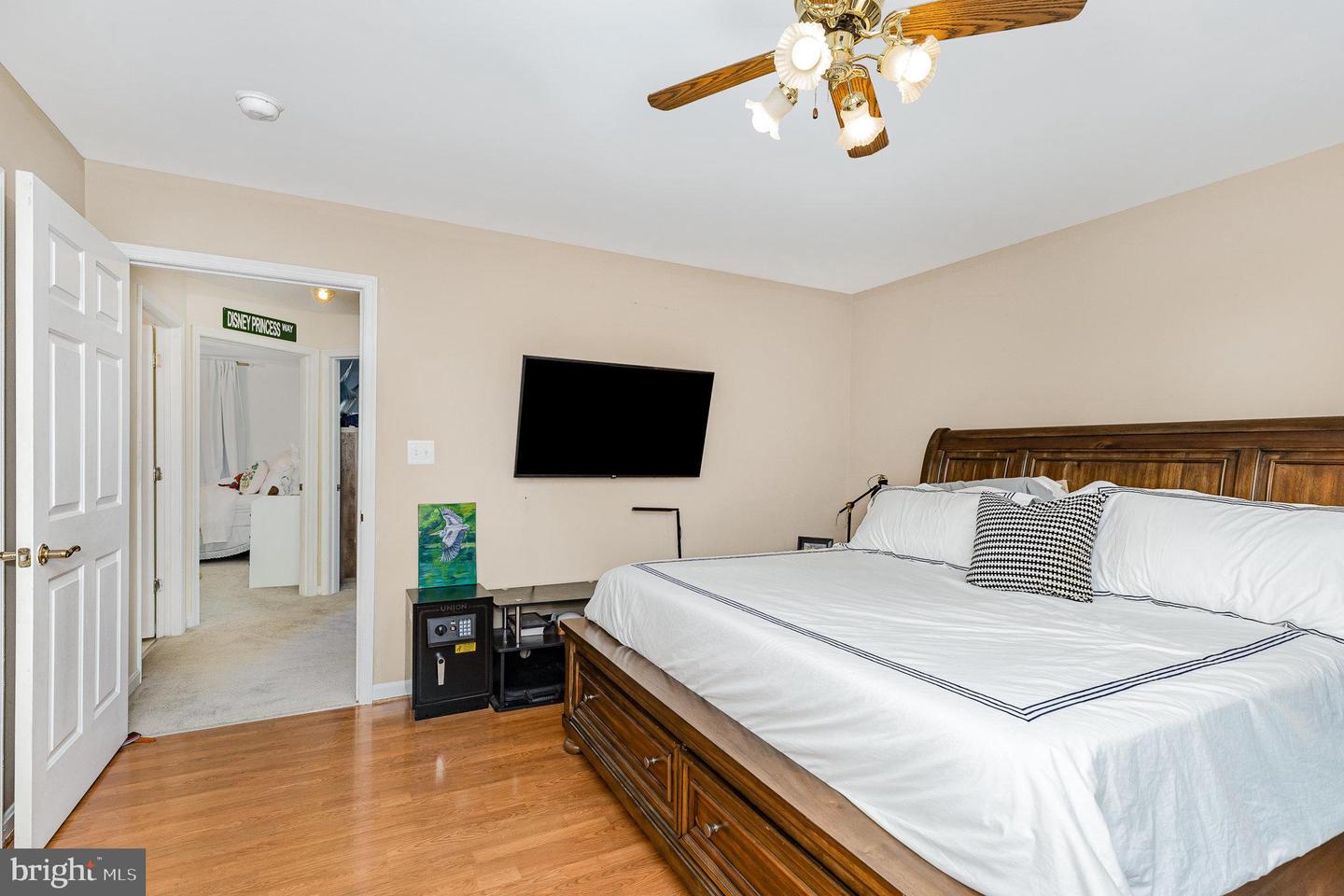 18 S POINTE LN, FREDERICKSBURG, Virginia 22405, 3 Bedrooms Bedrooms, ,2 BathroomsBathrooms,Residential,For sale,18 S POINTE LN,VAST2039668 MLS # VAST2039668