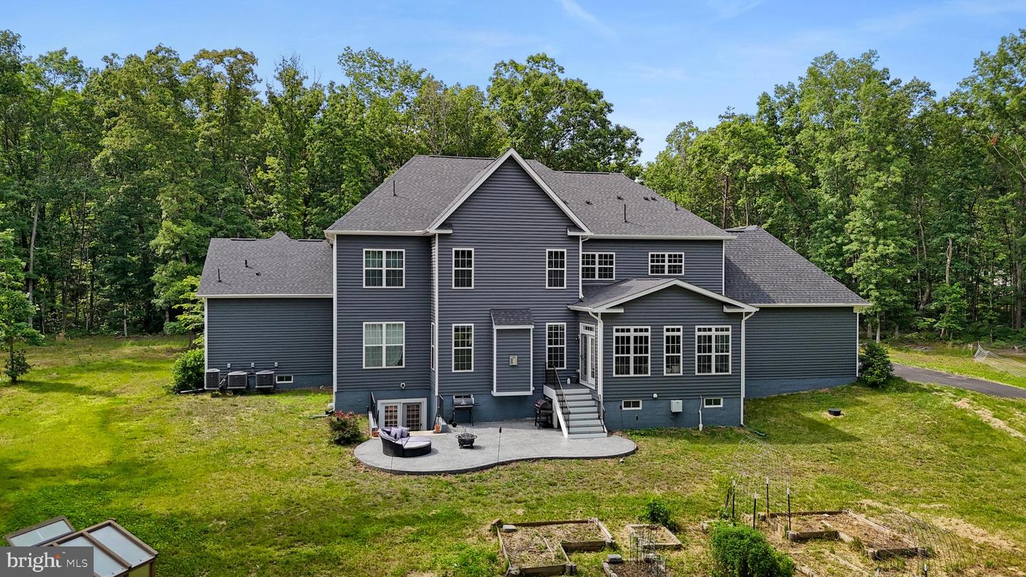 80 SHACKELFORD WELL RD, FREDERICKSBURG, Virginia 22406, 6 Bedrooms Bedrooms, ,5 BathroomsBathrooms,Residential,For sale,80 SHACKELFORD WELL RD,VAST2039706 MLS # VAST2039706