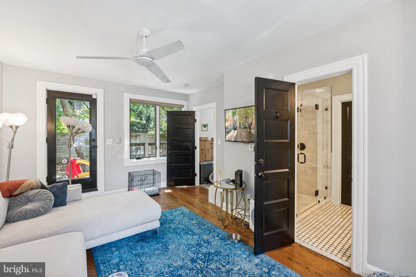 407 INDEPENDENCE AVE SE, WASHINGTON, District Of Columbia 20003, 4 Bedrooms Bedrooms, ,3 BathroomsBathrooms,Residential,For sale,407 INDEPENDENCE AVE SE,DCDC2205462 MLS # DCDC2205462