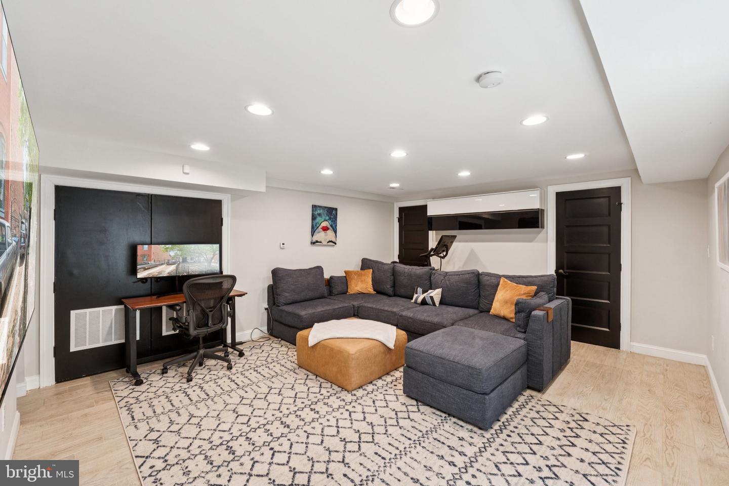 407 INDEPENDENCE AVE SE, WASHINGTON, District Of Columbia 20003, 4 Bedrooms Bedrooms, ,3 BathroomsBathrooms,Residential,For sale,407 INDEPENDENCE AVE SE,DCDC2205462 MLS # DCDC2205462