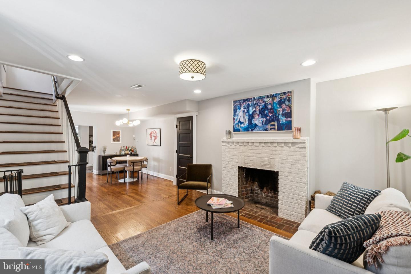407 INDEPENDENCE AVE SE, WASHINGTON, District Of Columbia 20003, 4 Bedrooms Bedrooms, ,3 BathroomsBathrooms,Residential,For sale,407 INDEPENDENCE AVE SE,DCDC2205462 MLS # DCDC2205462