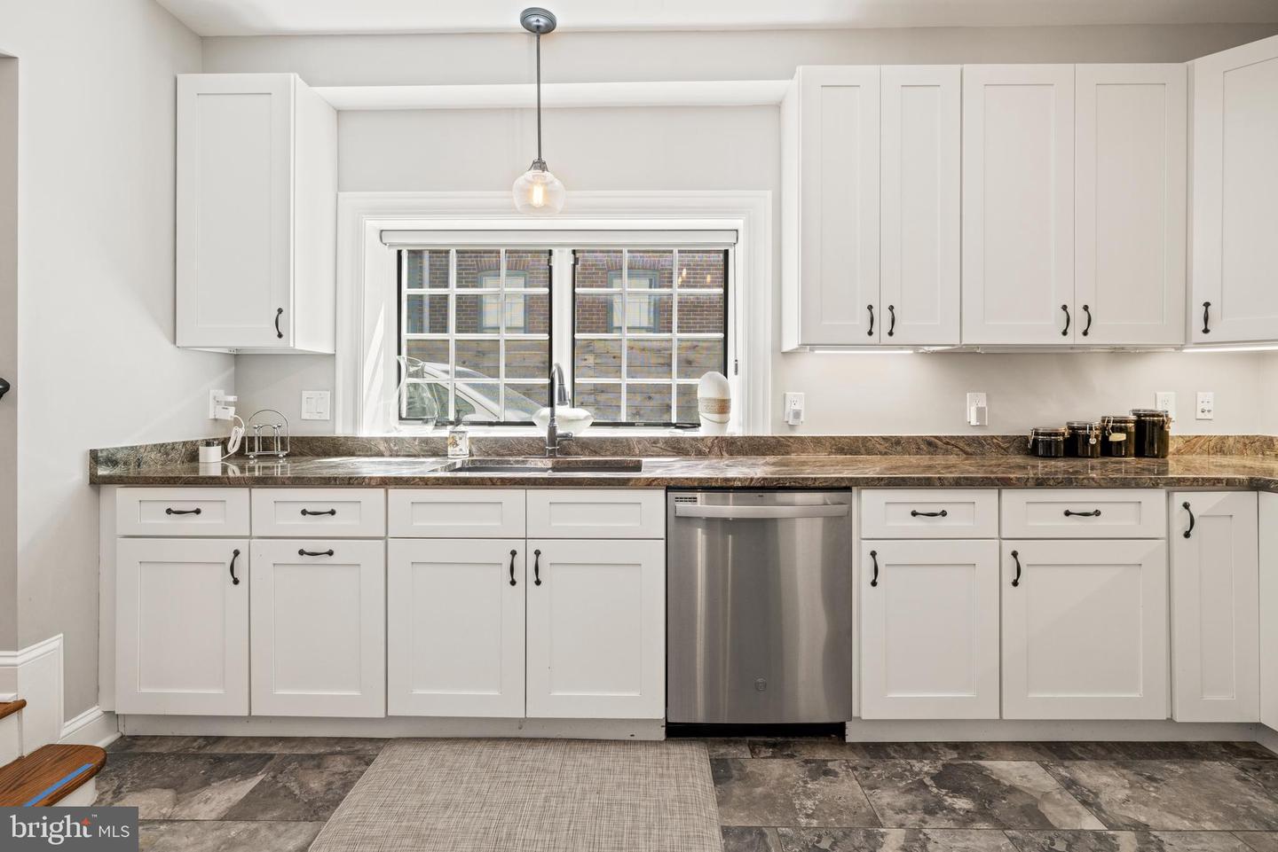 407 INDEPENDENCE AVE SE, WASHINGTON, District Of Columbia 20003, 4 Bedrooms Bedrooms, ,3 BathroomsBathrooms,Residential,For sale,407 INDEPENDENCE AVE SE,DCDC2205462 MLS # DCDC2205462