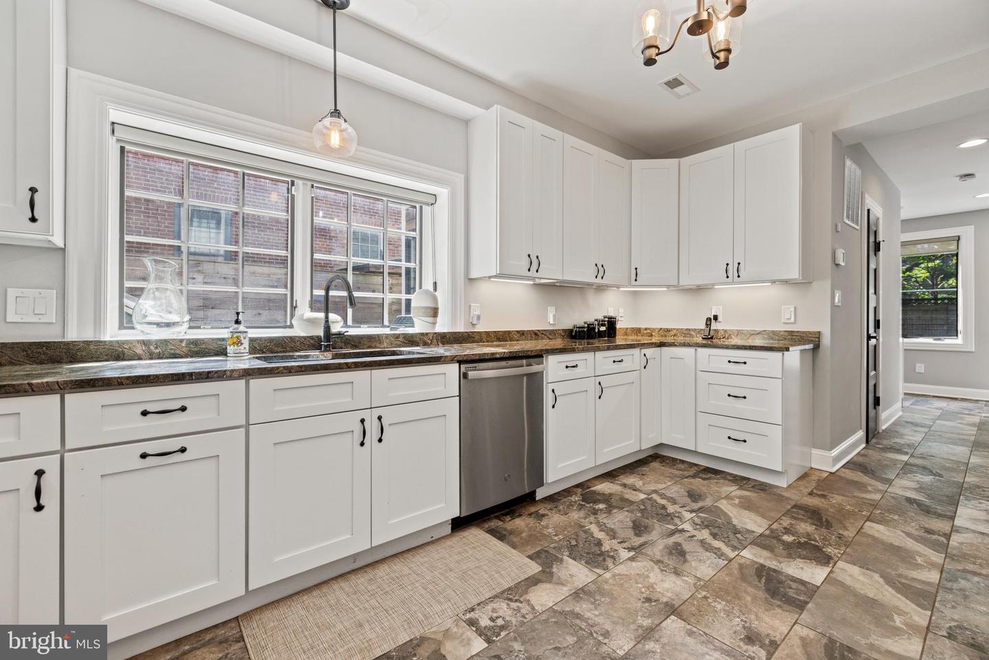 407 INDEPENDENCE AVE SE, WASHINGTON, District Of Columbia 20003, 4 Bedrooms Bedrooms, ,3 BathroomsBathrooms,Residential,For sale,407 INDEPENDENCE AVE SE,DCDC2205462 MLS # DCDC2205462