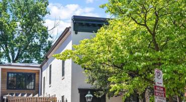 407 INDEPENDENCE AVE SE, WASHINGTON, District Of Columbia 20003, 4 Bedrooms Bedrooms, ,3 BathroomsBathrooms,Residential,For sale,407 INDEPENDENCE AVE SE,DCDC2205462 MLS # DCDC2205462