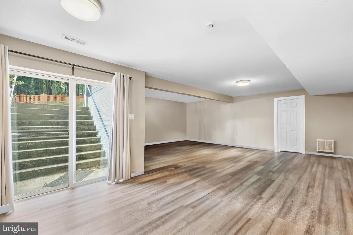 5959 LYCEUM LN, MANASSAS, Virginia 20112, 4 Bedrooms Bedrooms, ,4 BathroomsBathrooms,Residential,For sale,5959 LYCEUM LN,VAPW2097002 MLS # VAPW2097002
