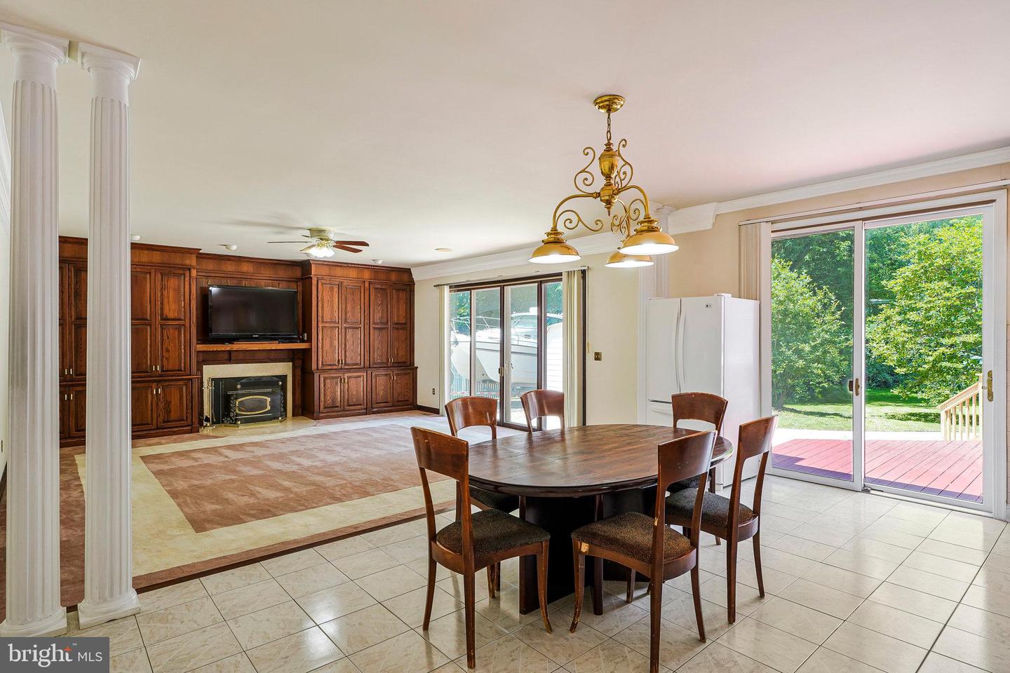 8652 TUTTLE RD, SPRINGFIELD, Virginia 22152, 5 Bedrooms Bedrooms, ,4 BathroomsBathrooms,Residential,For sale,8652 TUTTLE RD,VAFX2247602 MLS # VAFX2247602