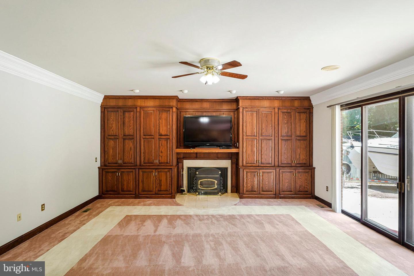 8652 TUTTLE RD, SPRINGFIELD, Virginia 22152, 5 Bedrooms Bedrooms, ,4 BathroomsBathrooms,Residential,For sale,8652 TUTTLE RD,VAFX2247602 MLS # VAFX2247602