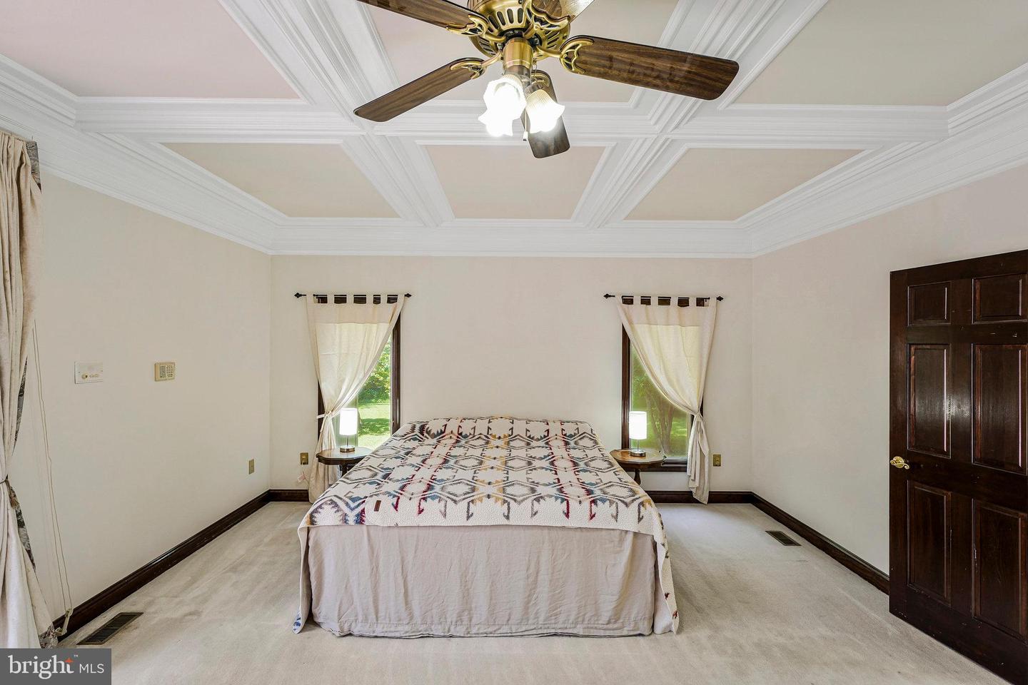 8652 TUTTLE RD, SPRINGFIELD, Virginia 22152, 5 Bedrooms Bedrooms, ,4 BathroomsBathrooms,Residential,For sale,8652 TUTTLE RD,VAFX2247602 MLS # VAFX2247602