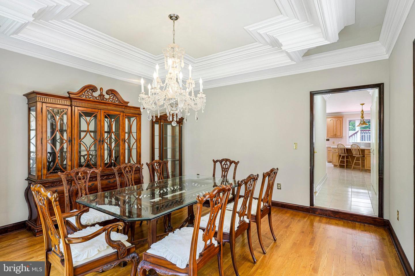 8652 TUTTLE RD, SPRINGFIELD, Virginia 22152, 5 Bedrooms Bedrooms, ,4 BathroomsBathrooms,Residential,For sale,8652 TUTTLE RD,VAFX2247602 MLS # VAFX2247602