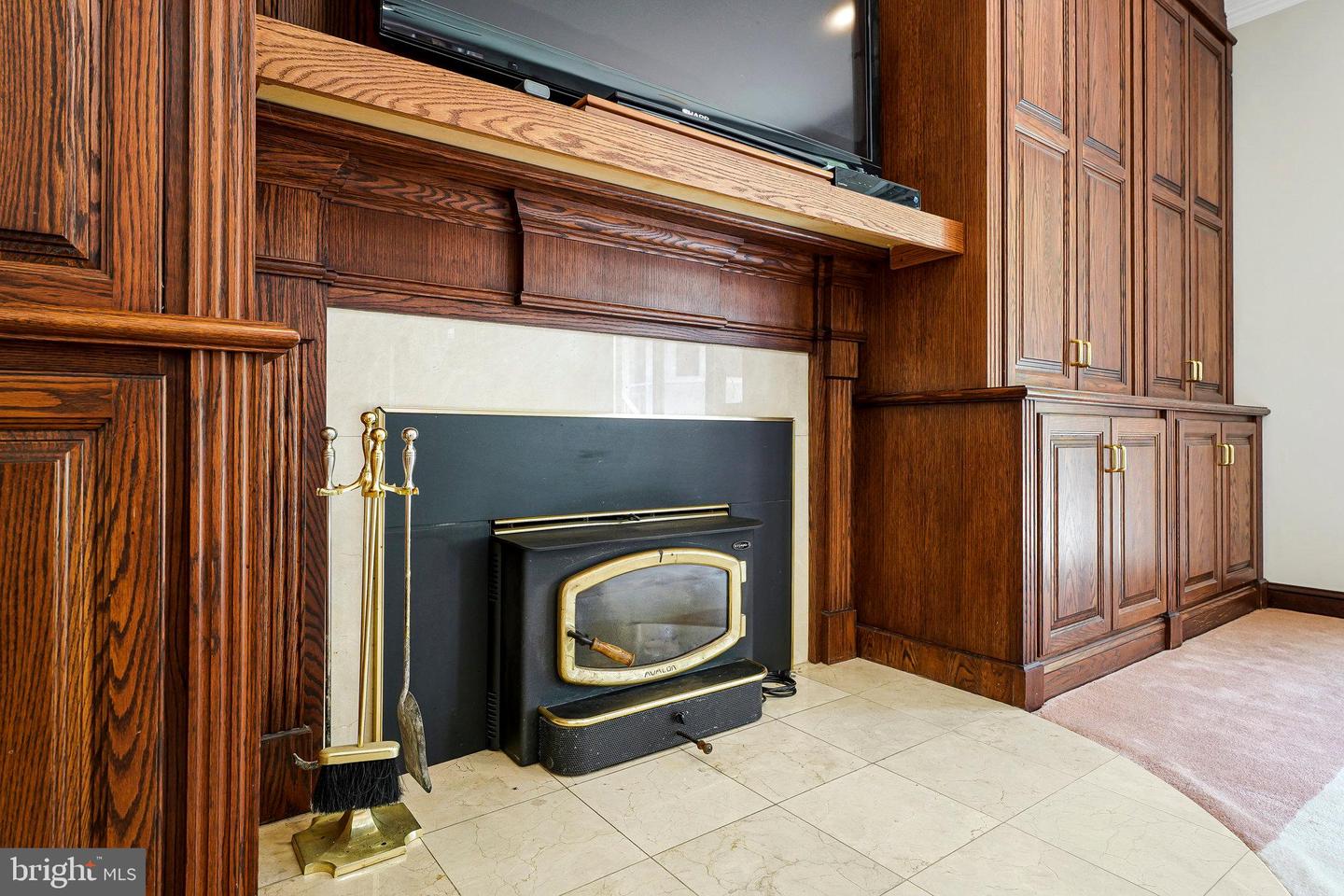 8652 TUTTLE RD, SPRINGFIELD, Virginia 22152, 5 Bedrooms Bedrooms, ,4 BathroomsBathrooms,Residential,For sale,8652 TUTTLE RD,VAFX2247602 MLS # VAFX2247602