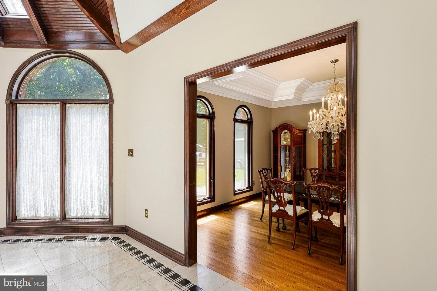 8652 TUTTLE RD, SPRINGFIELD, Virginia 22152, 5 Bedrooms Bedrooms, ,4 BathroomsBathrooms,Residential,For sale,8652 TUTTLE RD,VAFX2247602 MLS # VAFX2247602