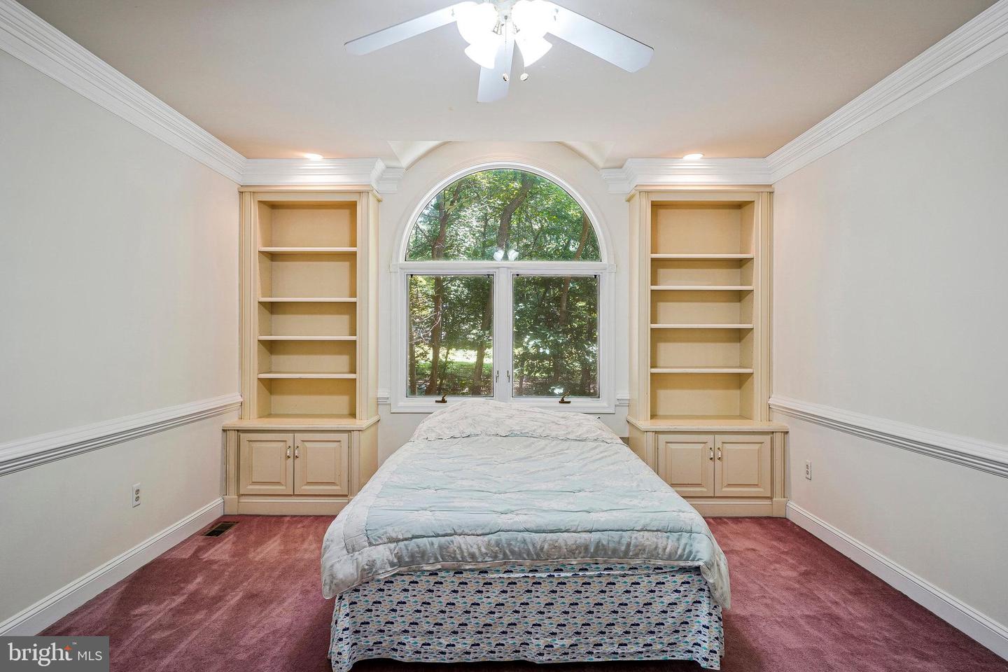 8652 TUTTLE RD, SPRINGFIELD, Virginia 22152, 5 Bedrooms Bedrooms, ,4 BathroomsBathrooms,Residential,For sale,8652 TUTTLE RD,VAFX2247602 MLS # VAFX2247602