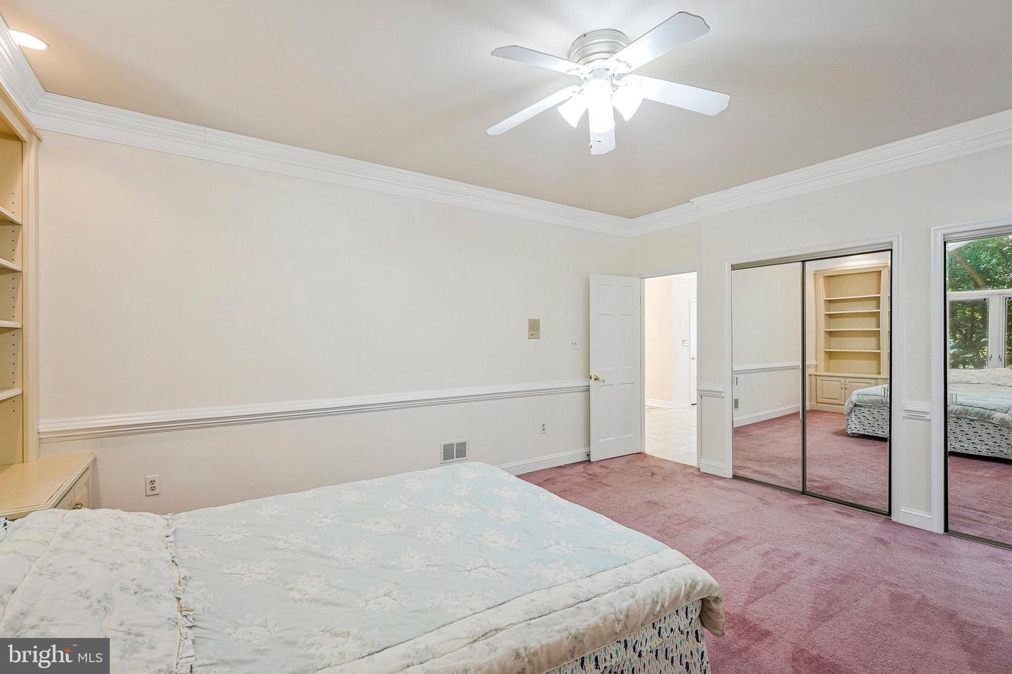 8652 TUTTLE RD, SPRINGFIELD, Virginia 22152, 5 Bedrooms Bedrooms, ,4 BathroomsBathrooms,Residential,For sale,8652 TUTTLE RD,VAFX2247602 MLS # VAFX2247602