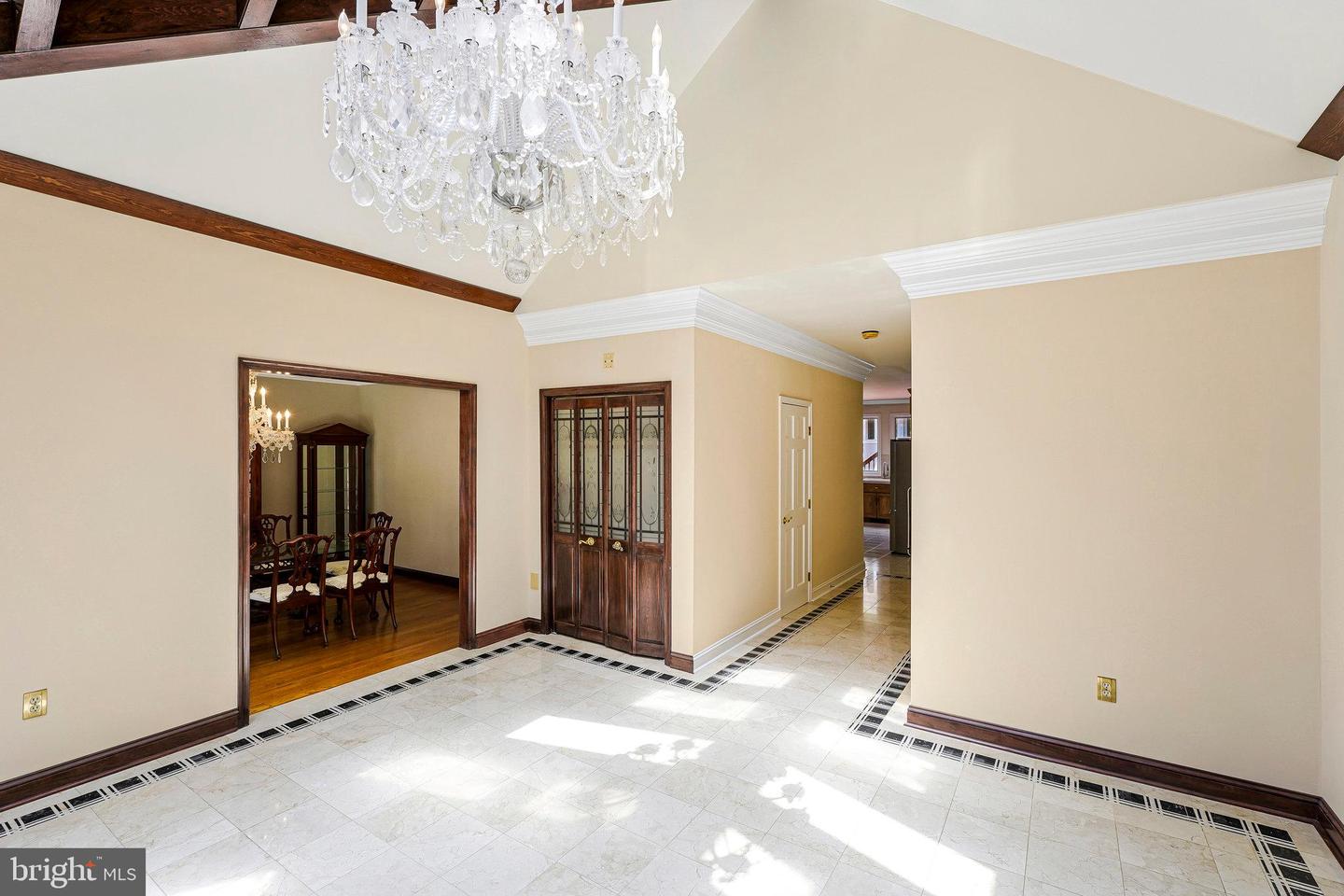 8652 TUTTLE RD, SPRINGFIELD, Virginia 22152, 5 Bedrooms Bedrooms, ,4 BathroomsBathrooms,Residential,For sale,8652 TUTTLE RD,VAFX2247602 MLS # VAFX2247602