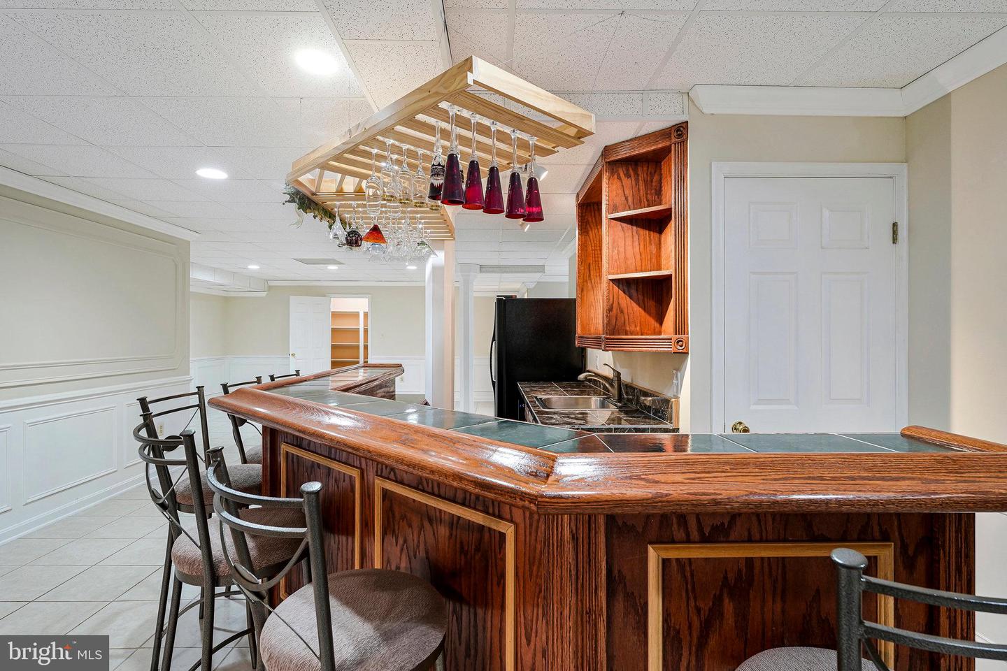 8652 TUTTLE RD, SPRINGFIELD, Virginia 22152, 5 Bedrooms Bedrooms, ,4 BathroomsBathrooms,Residential,For sale,8652 TUTTLE RD,VAFX2247602 MLS # VAFX2247602