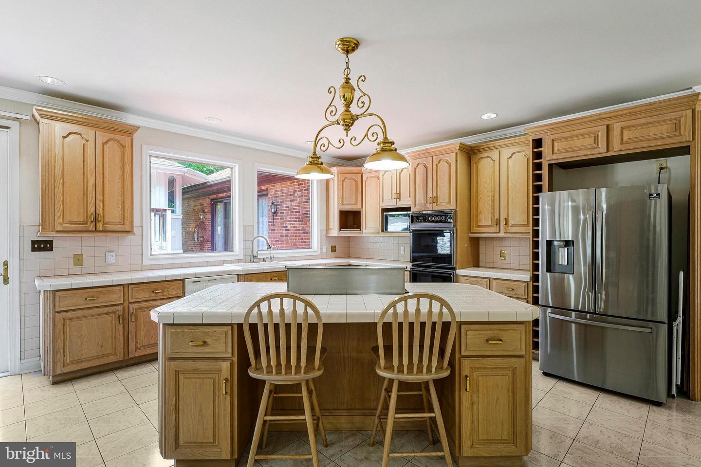 8652 TUTTLE RD, SPRINGFIELD, Virginia 22152, 5 Bedrooms Bedrooms, ,4 BathroomsBathrooms,Residential,For sale,8652 TUTTLE RD,VAFX2247602 MLS # VAFX2247602